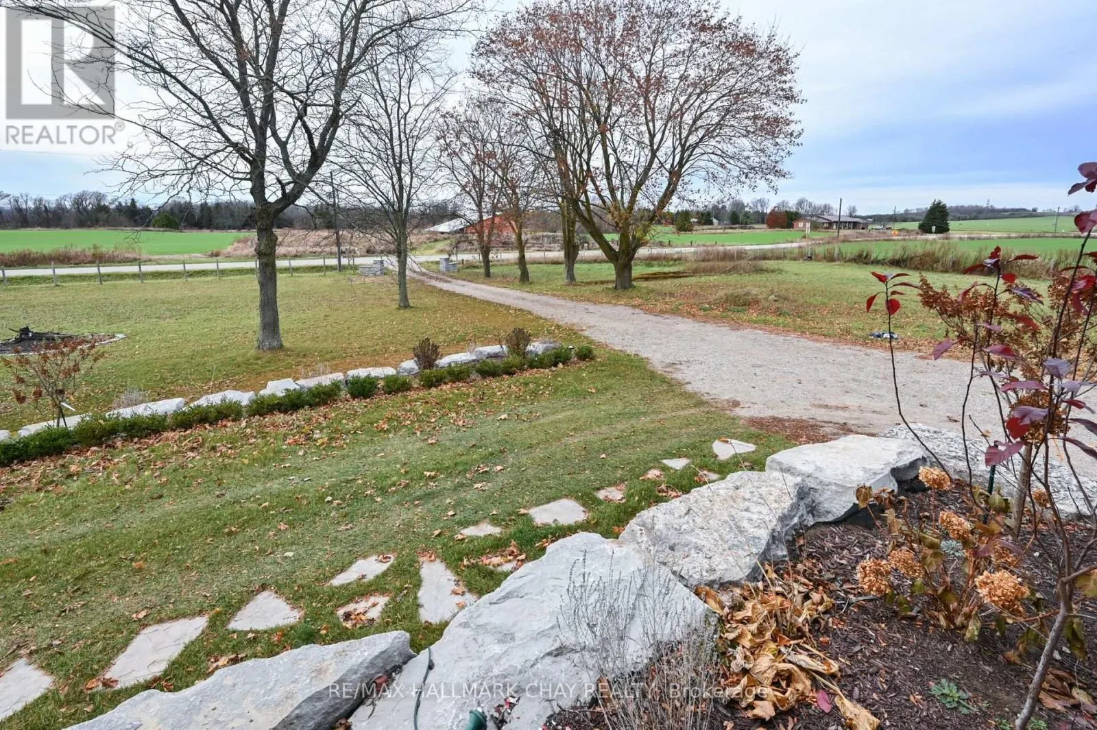 5445 CONCESSION RD 6