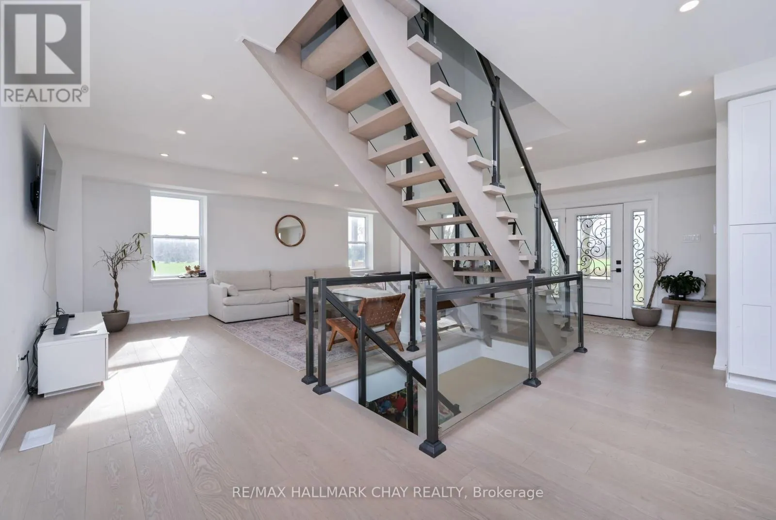 5445 CONCESSION RD 6