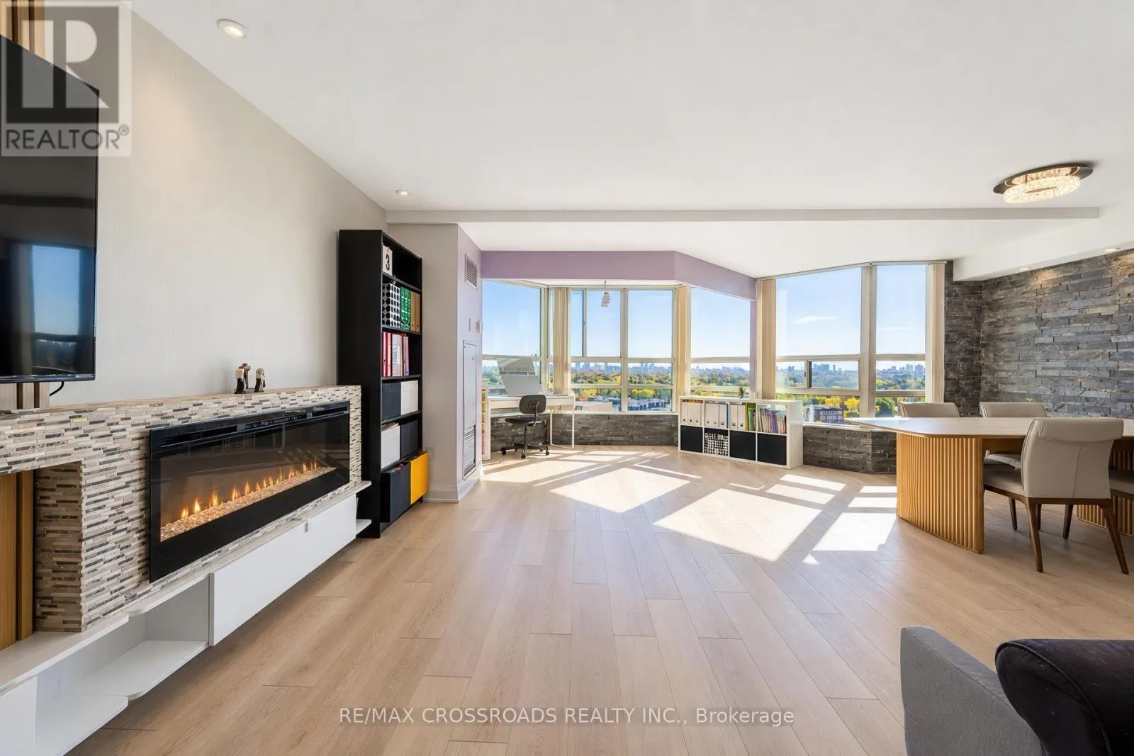 1308 - 7825 BAYVIEW AVENUE