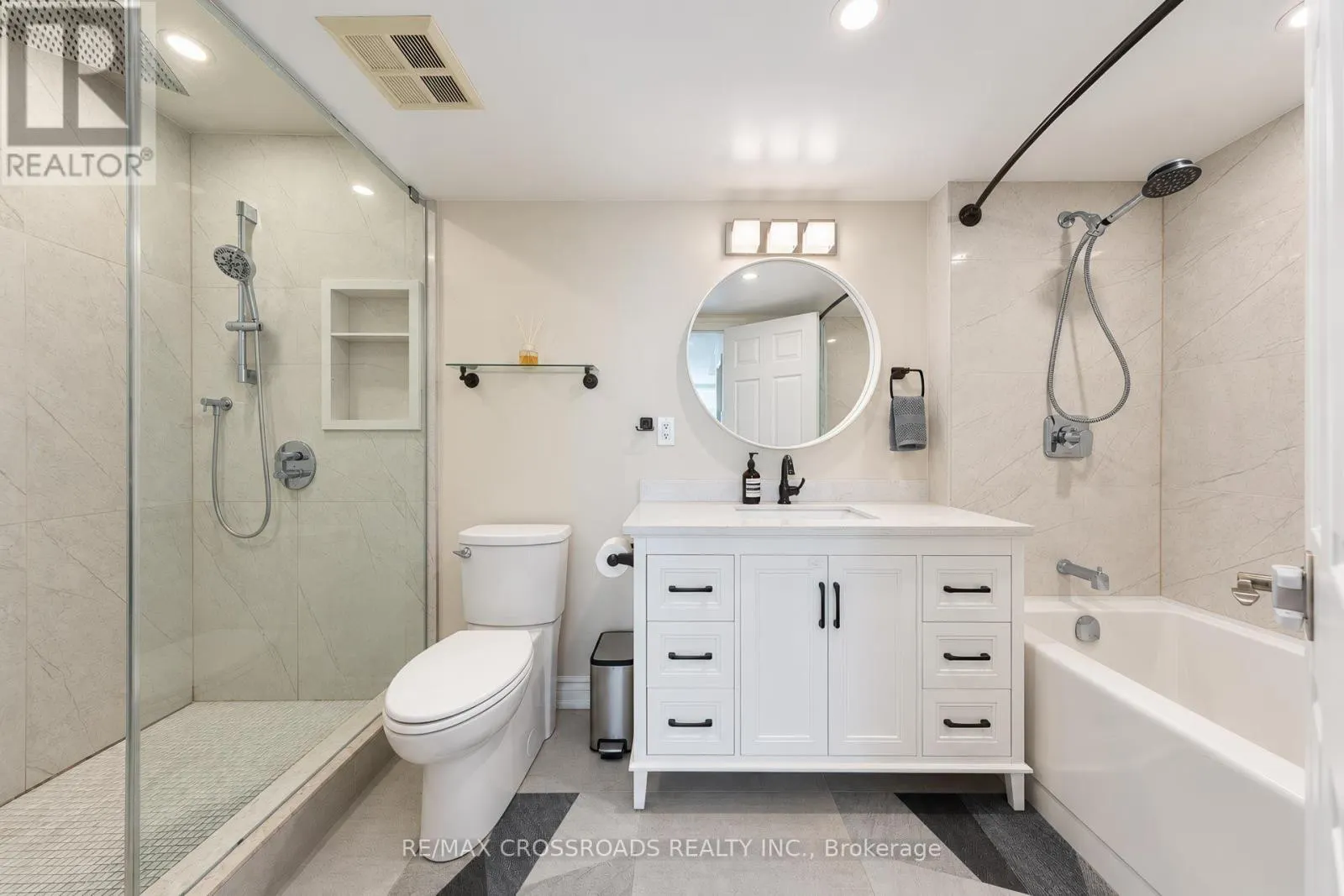 1308 - 7825 BAYVIEW AVENUE