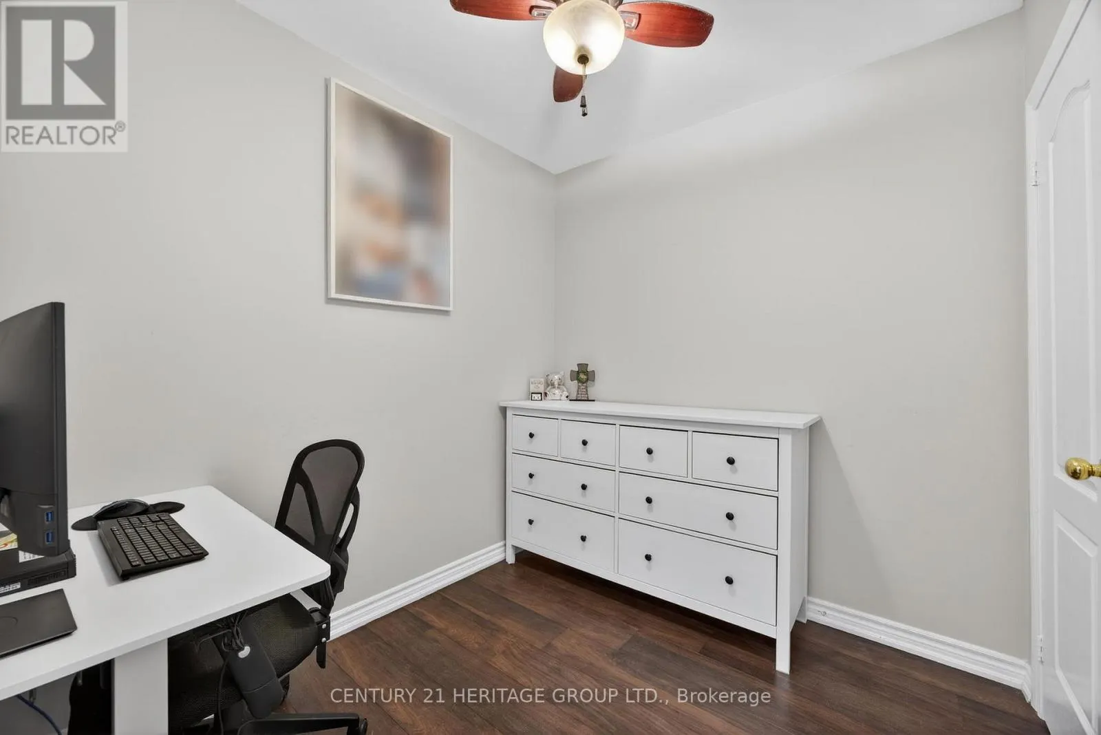 214 - 112 SIMCOE ROAD