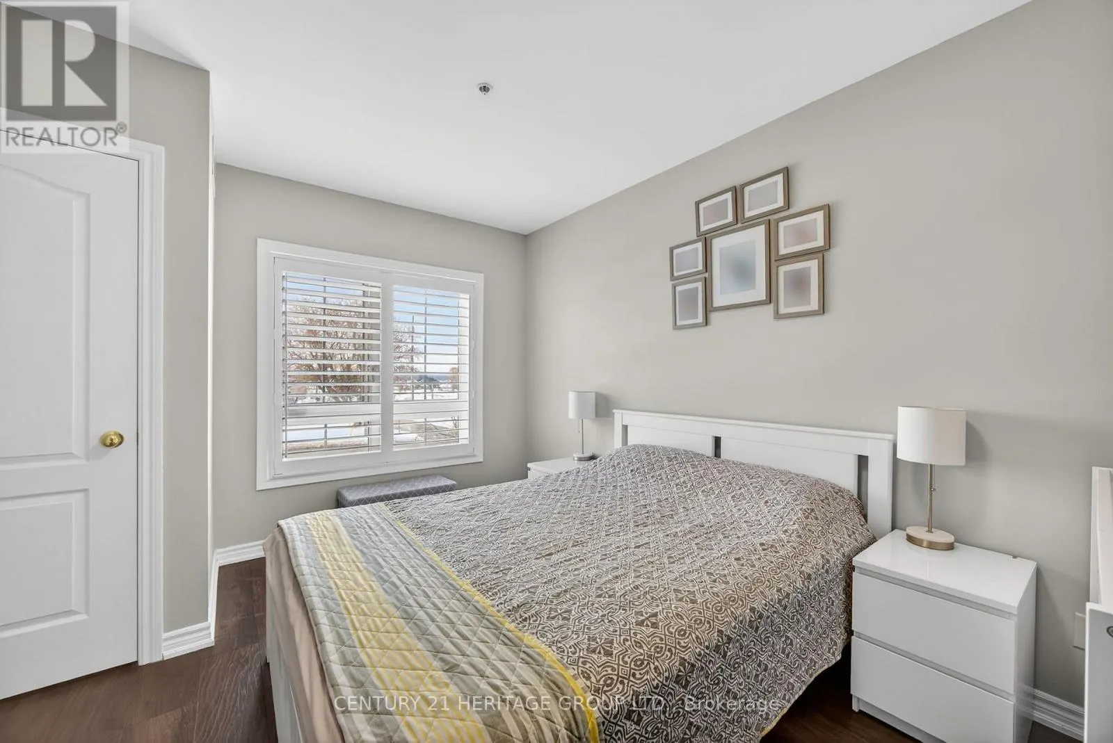 214 - 112 SIMCOE ROAD