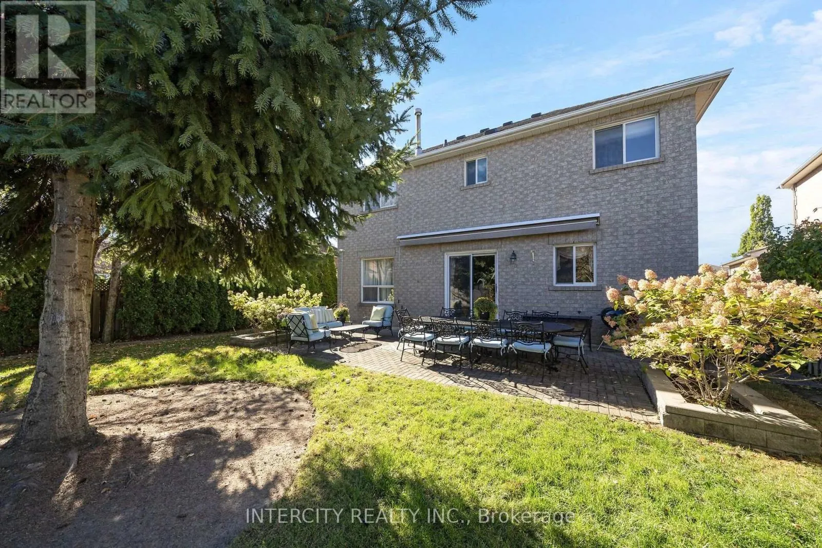 35 AVRO ROAD