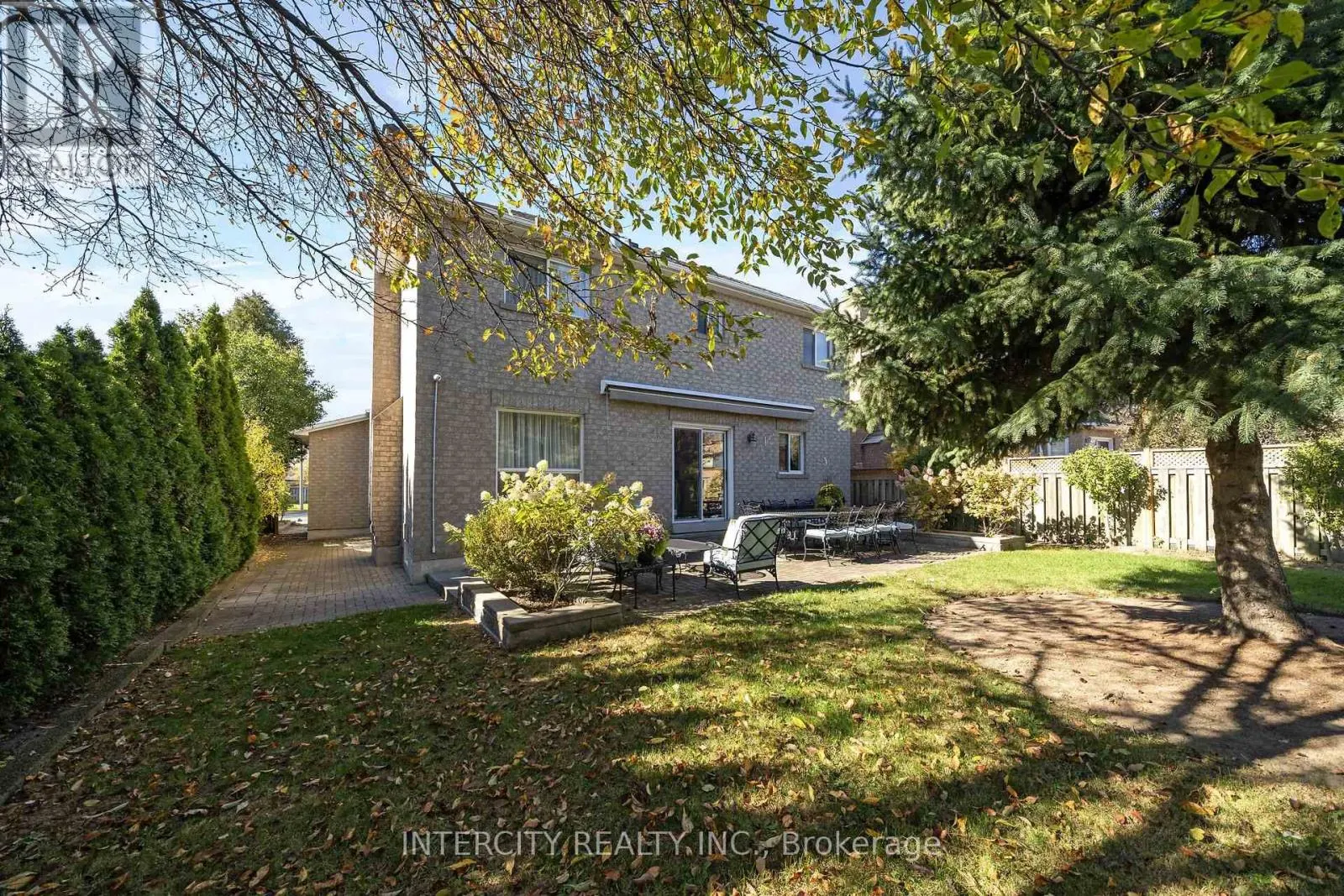 35 AVRO ROAD