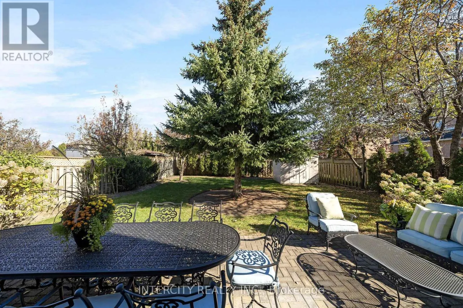 35 AVRO ROAD