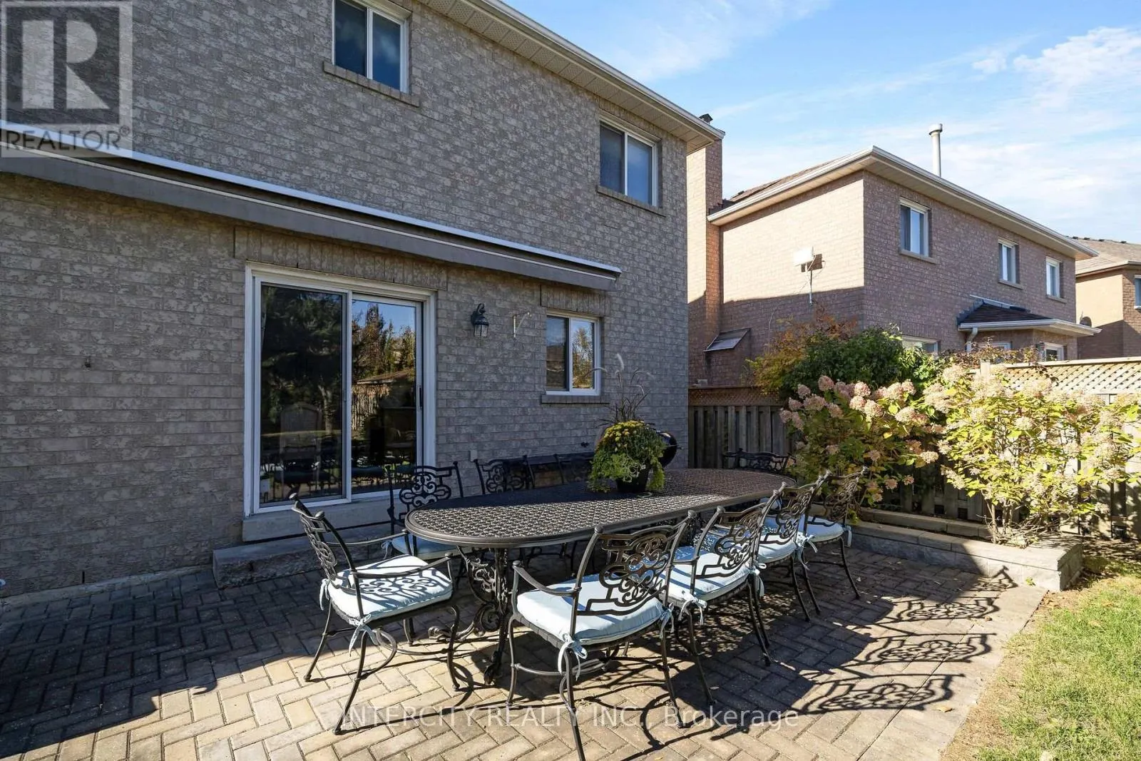 35 AVRO ROAD