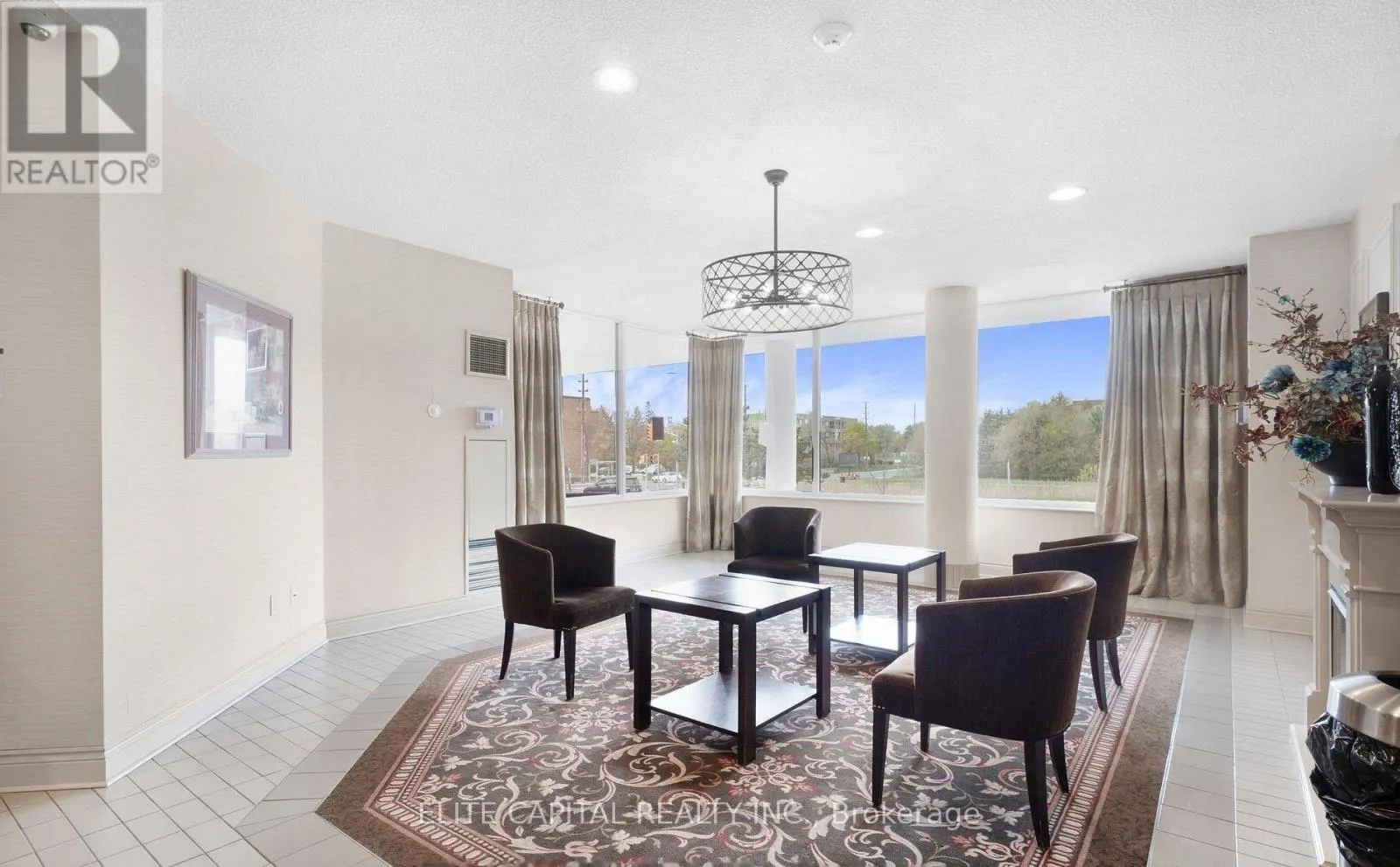 115 - 326 MAJOR MACKENZIE DRIVE E