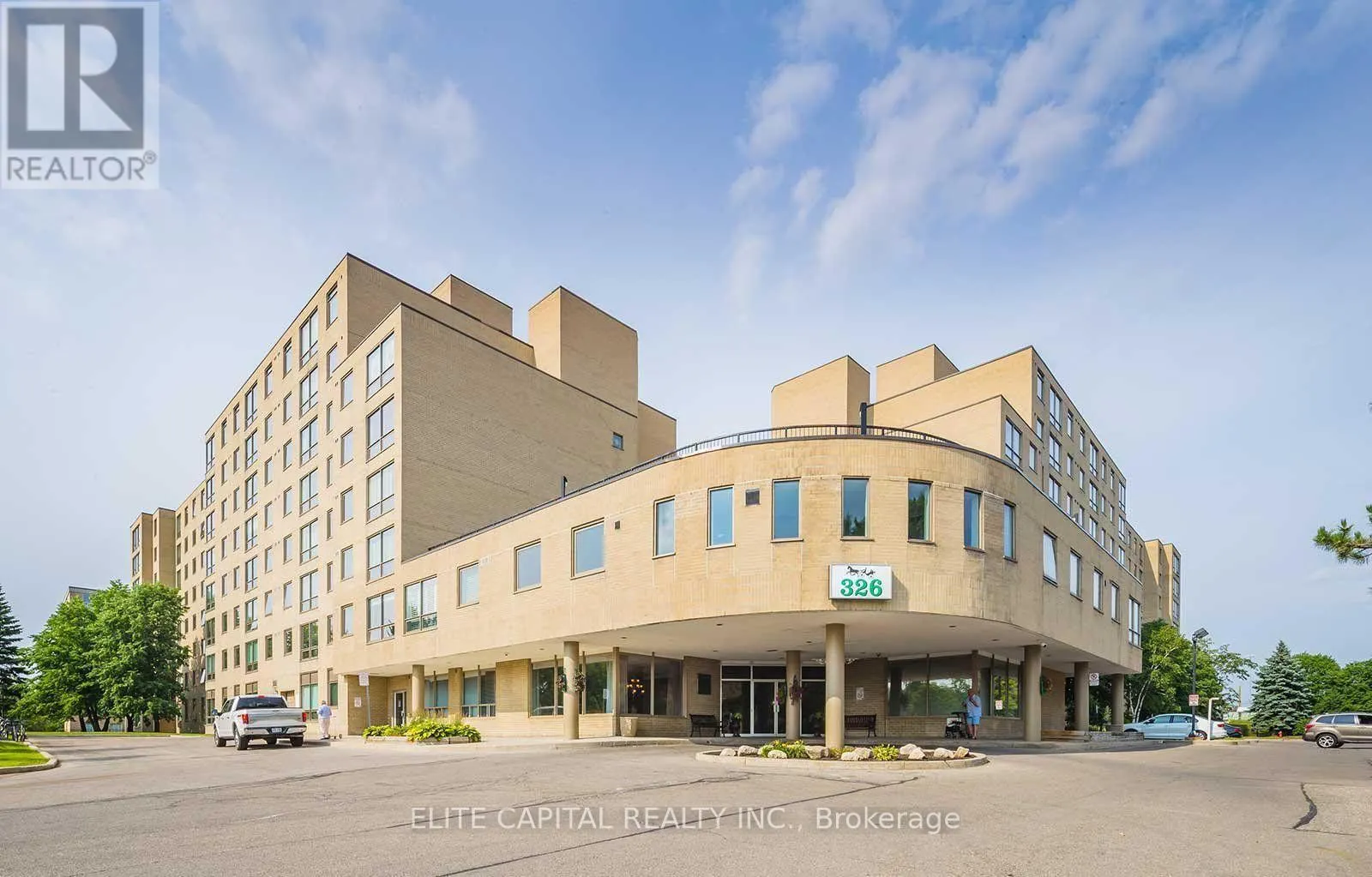 115 - 326 MAJOR MACKENZIE DRIVE E