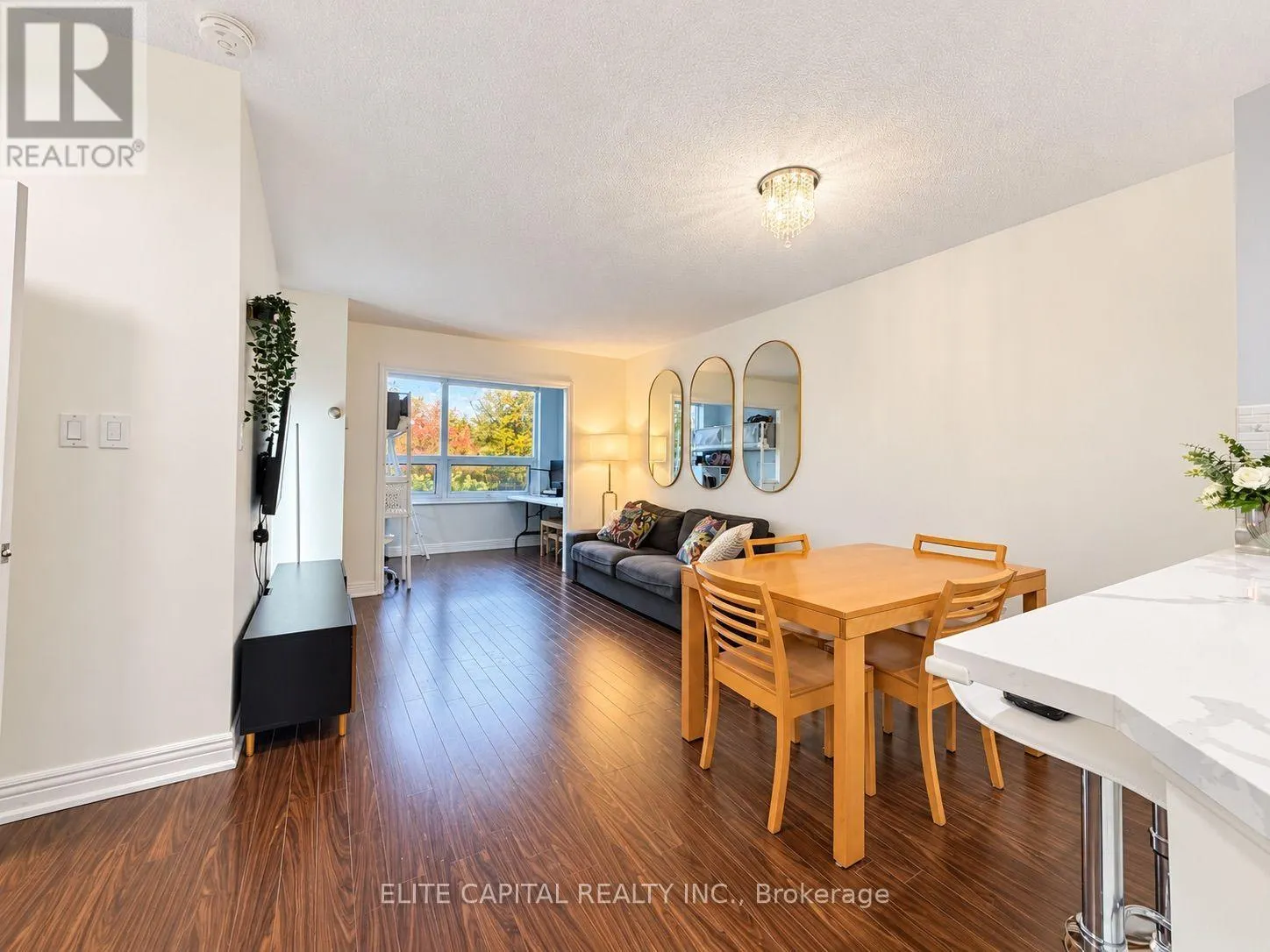 115 - 326 MAJOR MACKENZIE DRIVE E