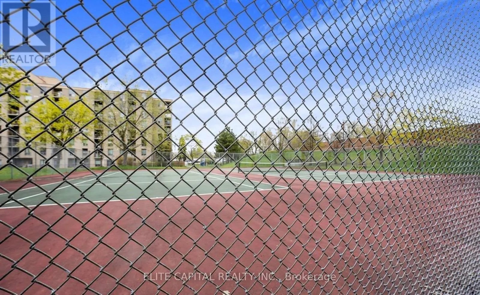 115 - 326 MAJOR MACKENZIE DRIVE E