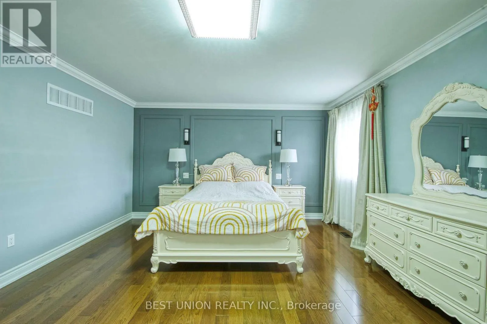 1183 MCTAVISH DRIVE