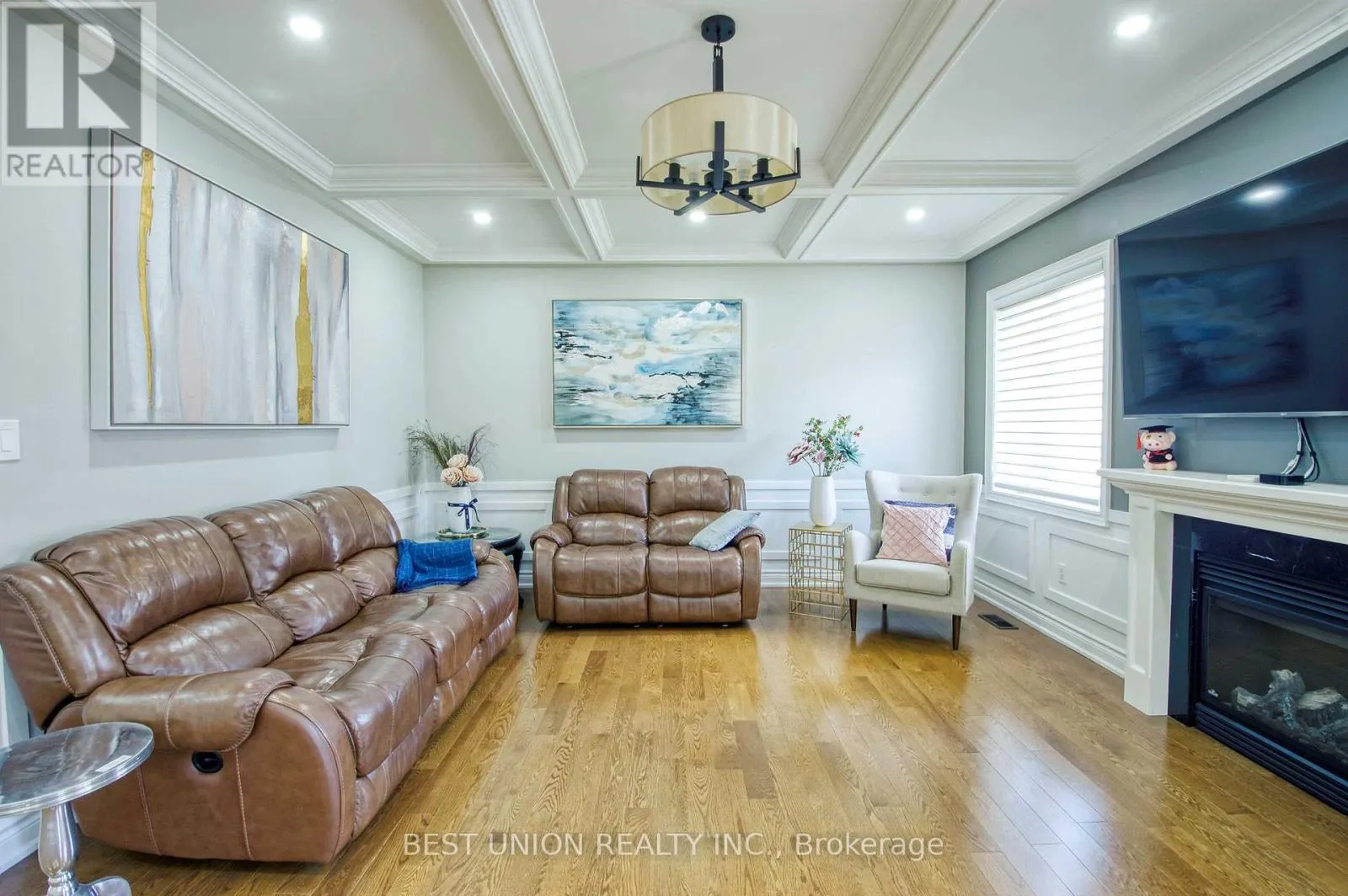 1183 MCTAVISH DRIVE