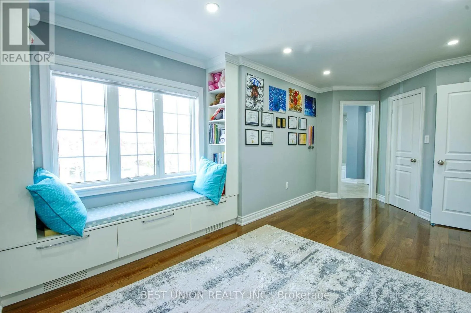 1183 MCTAVISH DRIVE