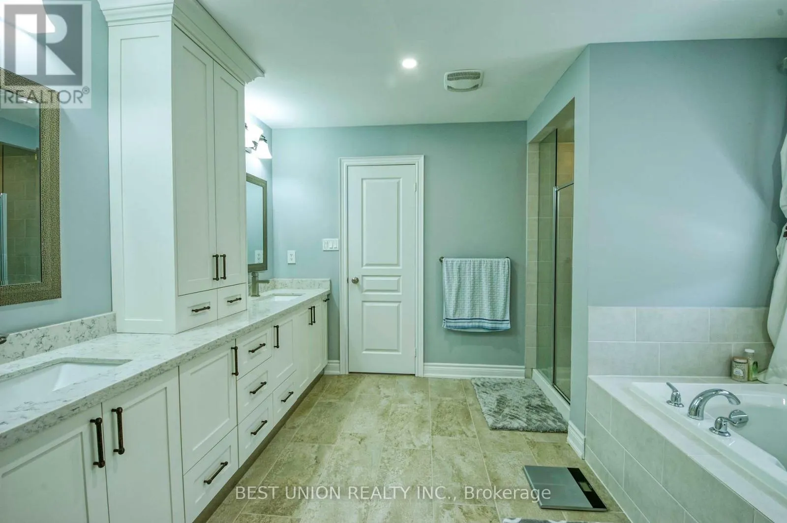 1183 MCTAVISH DRIVE
