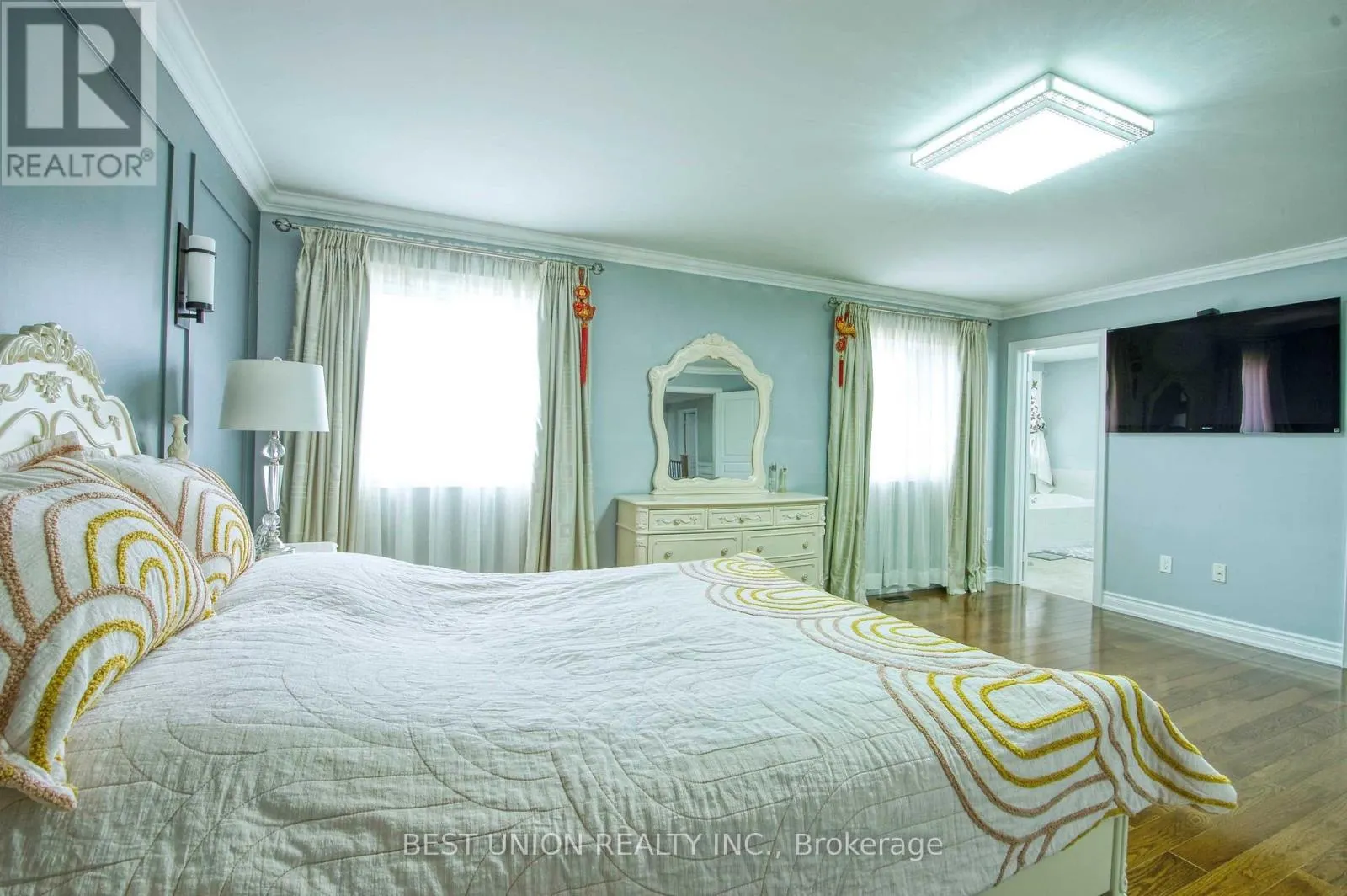 1183 MCTAVISH DRIVE