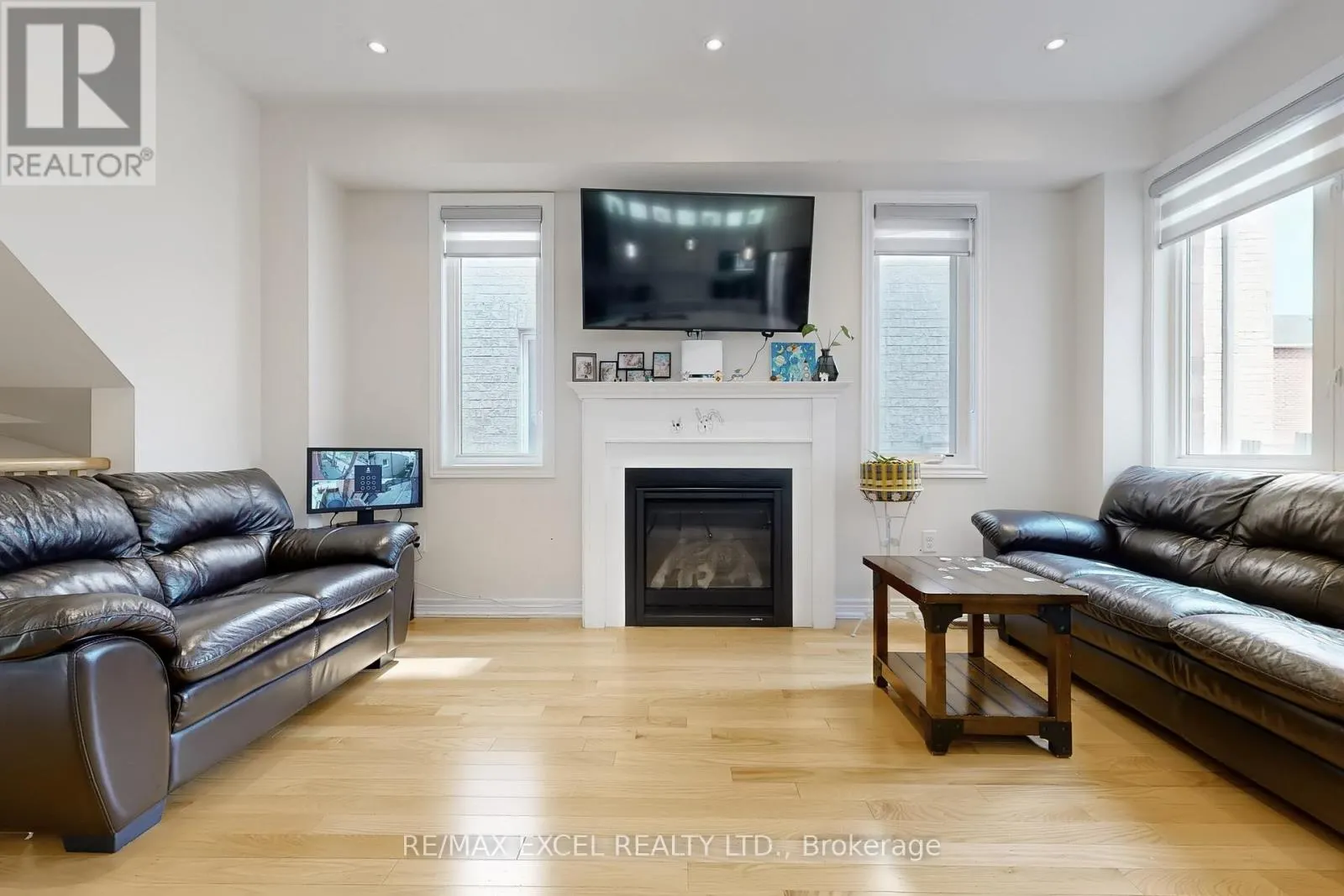 9 SUNNYSIDE HILL ROAD