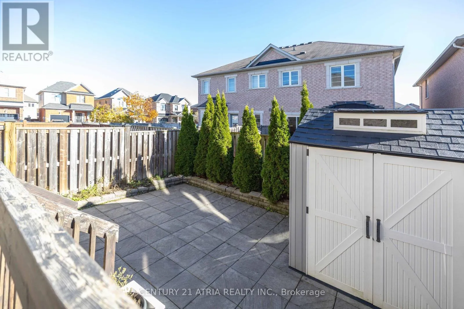 85 VERA LYNN CRESCENT
