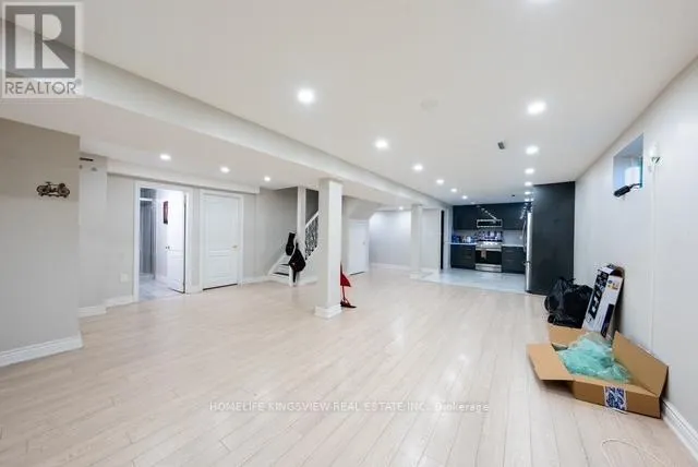 22 KAISER DRIVE