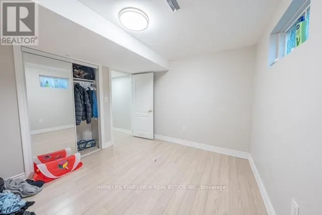 22 KAISER DRIVE