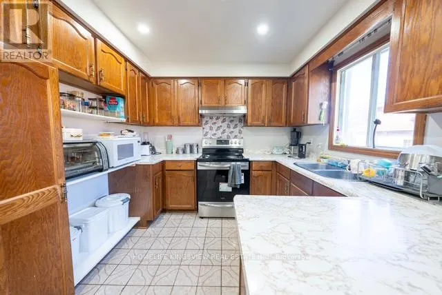 22 KAISER DRIVE