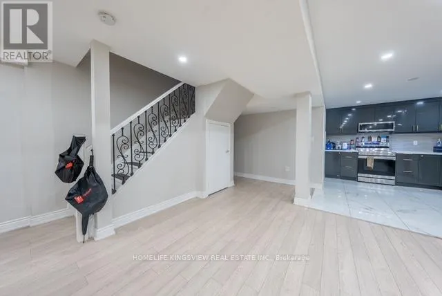 22 KAISER DRIVE