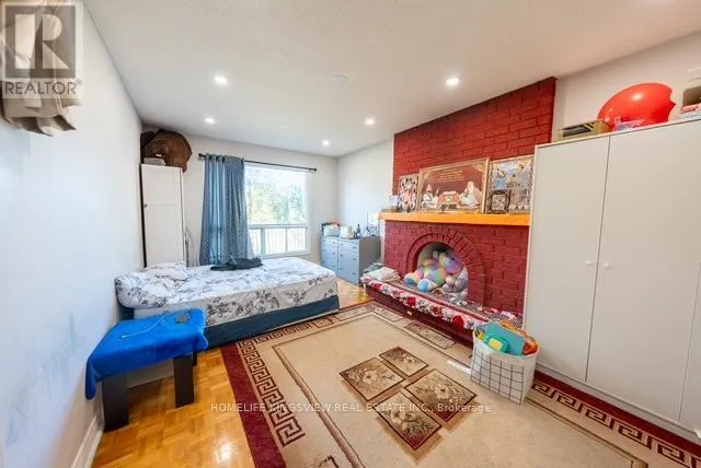 22 KAISER DRIVE