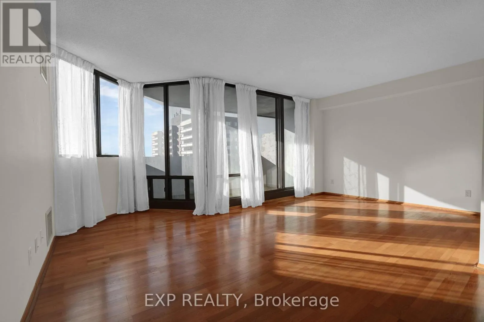706 - 40 BAIF BOULEVARD