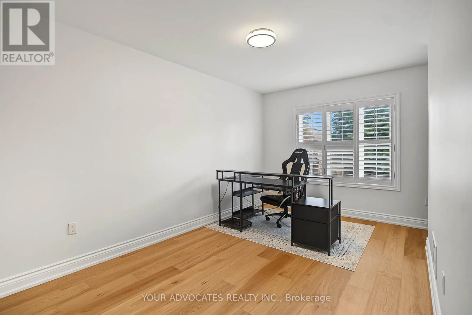 14 LA NEVE AVENUE