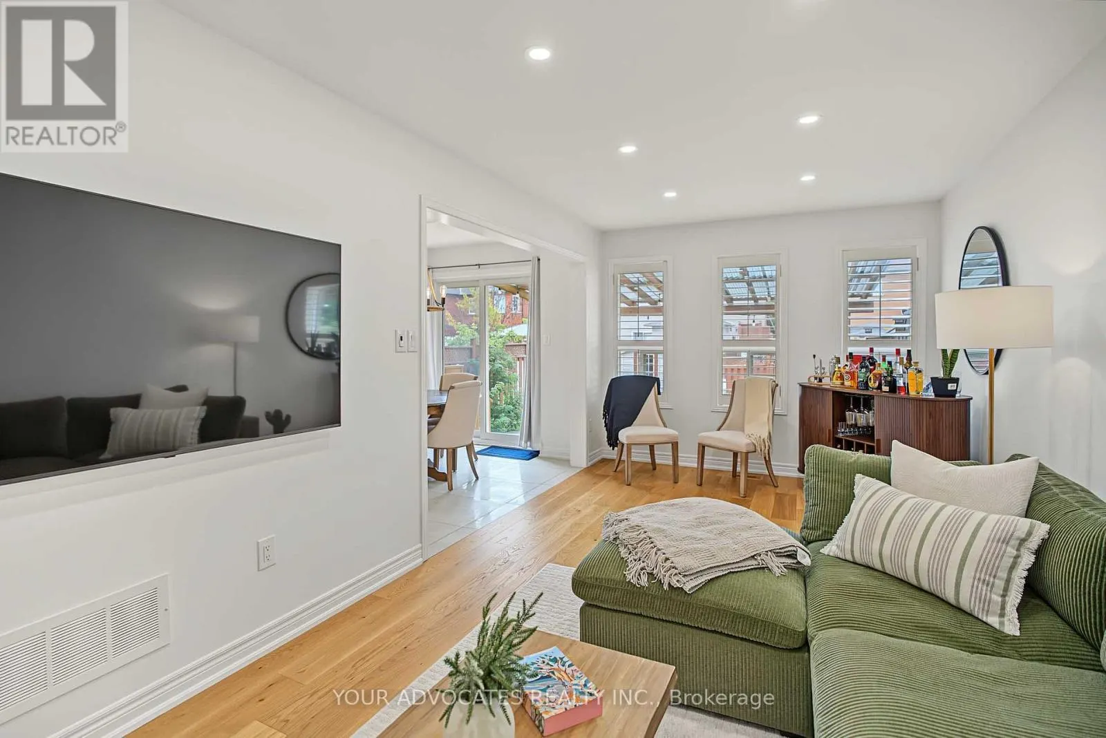 14 LA NEVE AVENUE