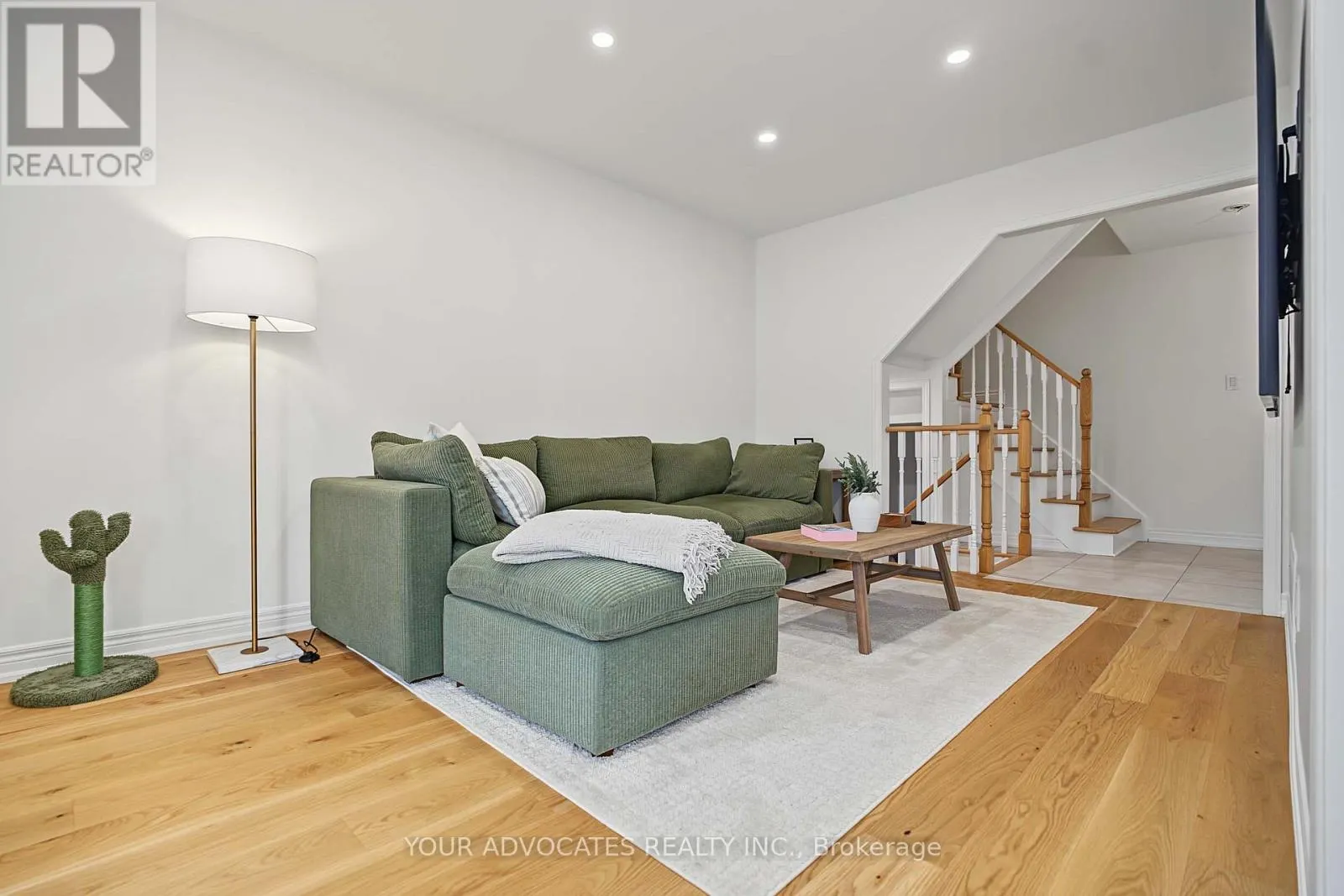 14 LA NEVE AVENUE