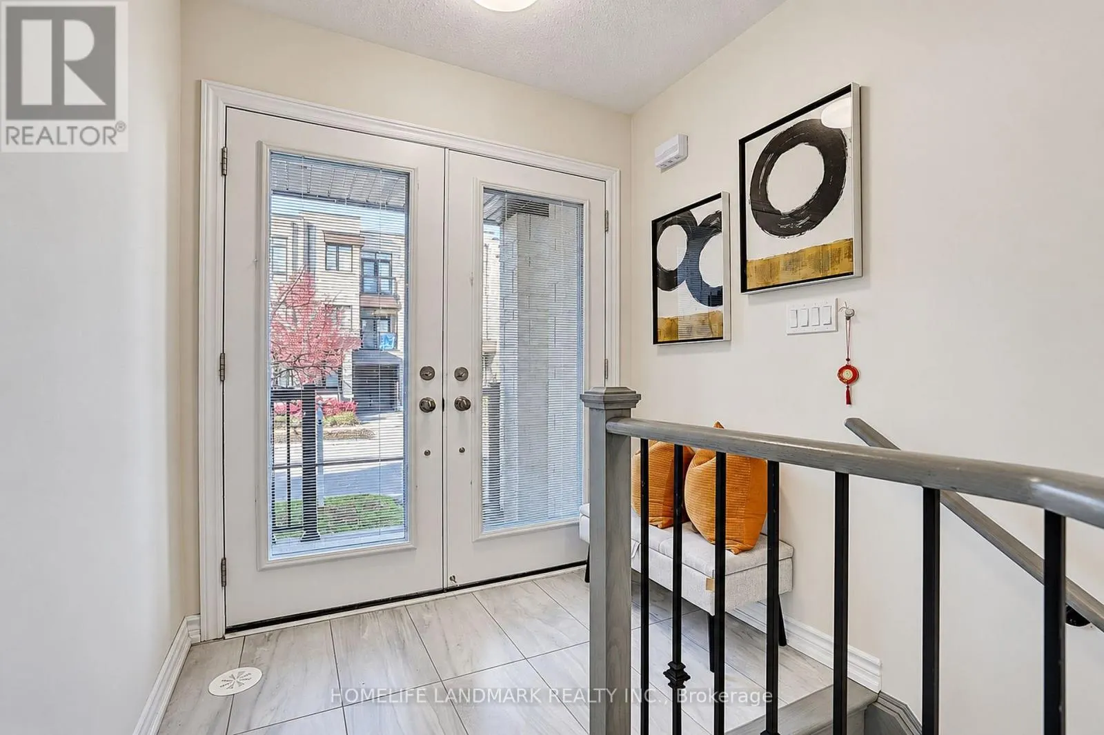 41 GOLDEN TRAIL