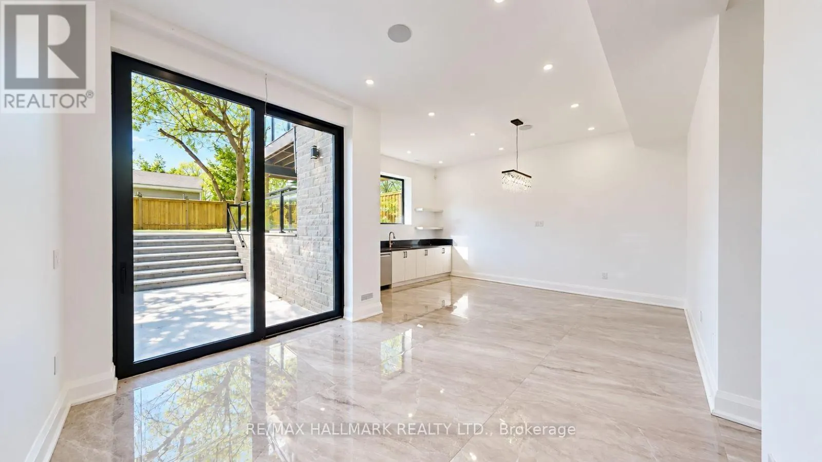 52 WILDWOOD AVENUE