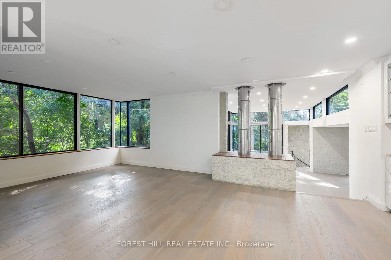 38 RIVERSIDE BOULEVARD