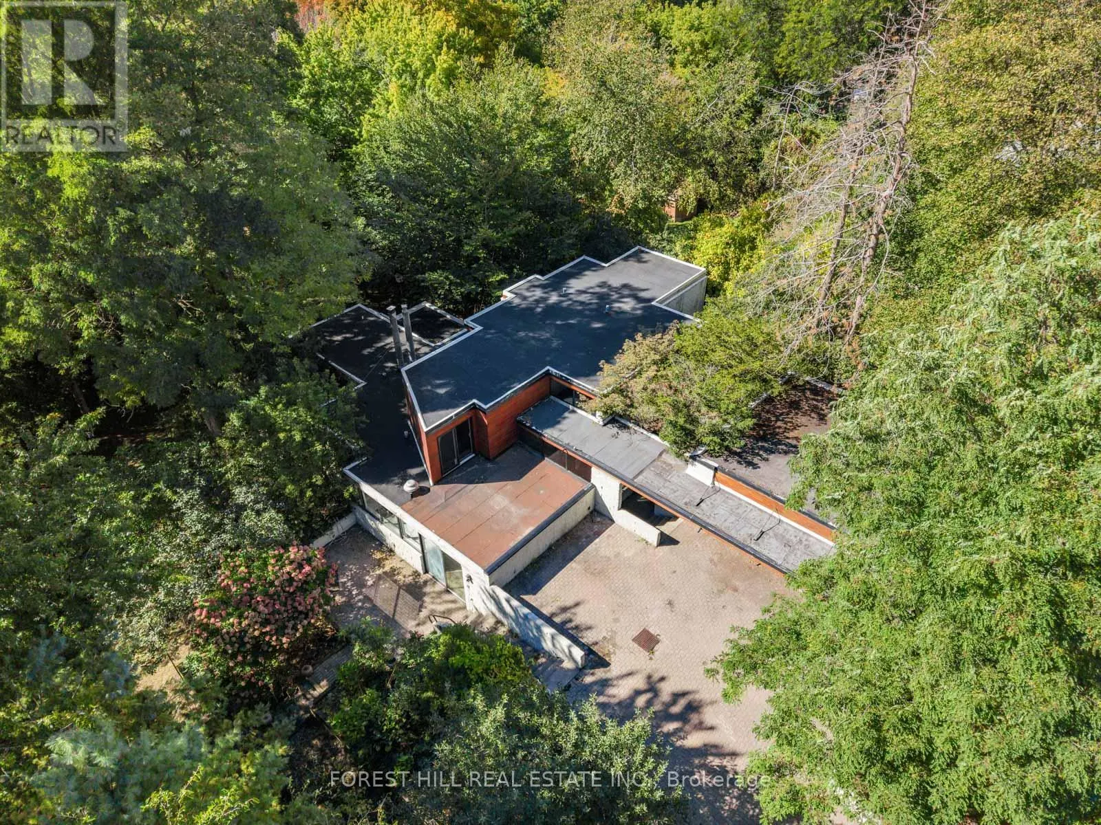 38 RIVERSIDE BOULEVARD