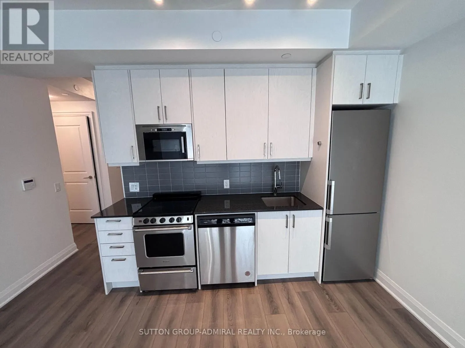 705E - 20 GATINEAU DRIVE