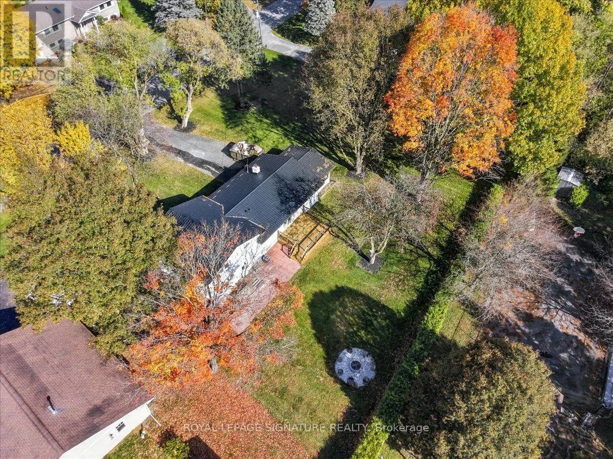 7 PARKSIDE DRIVE