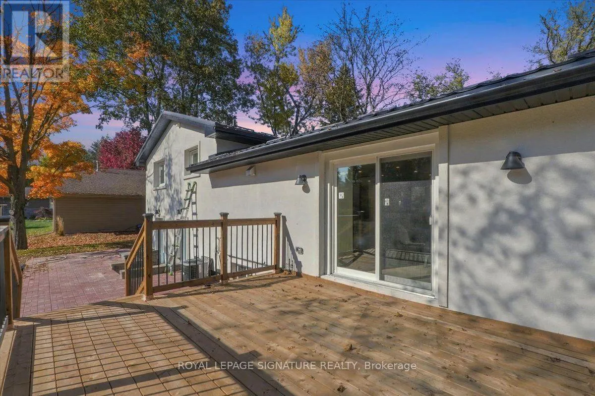 7 PARKSIDE DRIVE