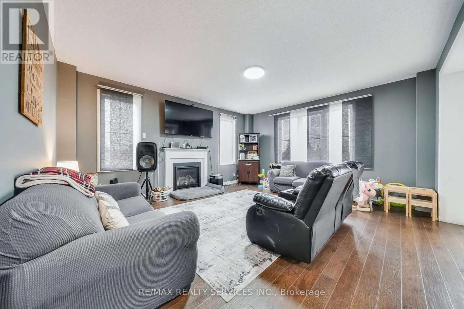 2 KENNEDY BOULEVARD