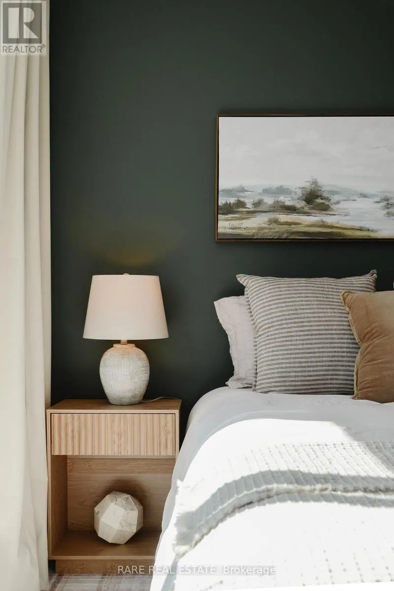 217 - 18 UPTOWN DRIVE
