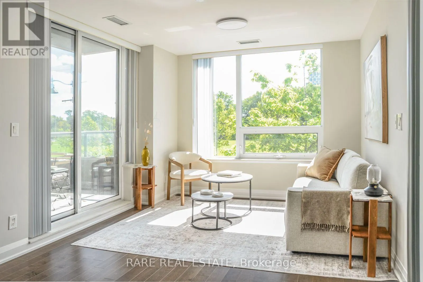 217 - 18 UPTOWN DRIVE