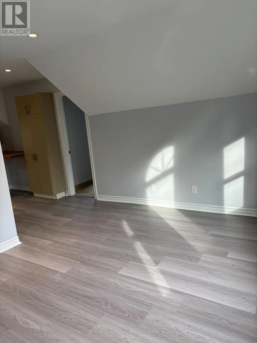 ENTIRE FLOOR - 56 PROSPECT STREET
