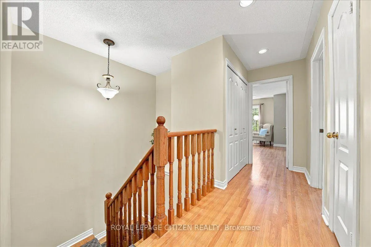 43 - 255 SHAFTSBURY AVENUE