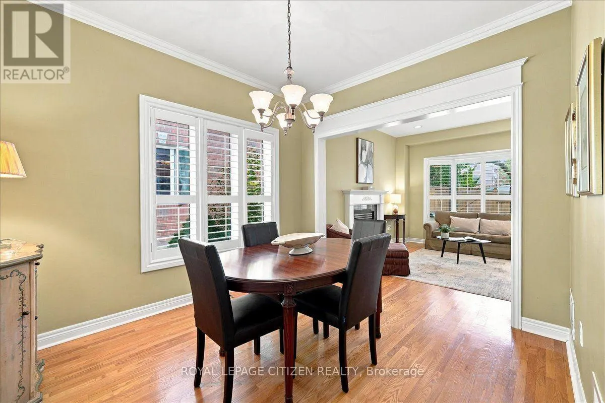43 - 255 SHAFTSBURY AVENUE