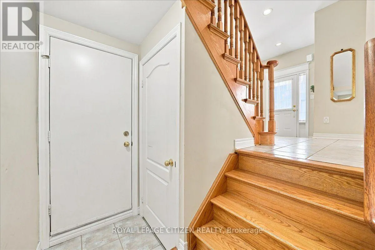 43 - 255 SHAFTSBURY AVENUE