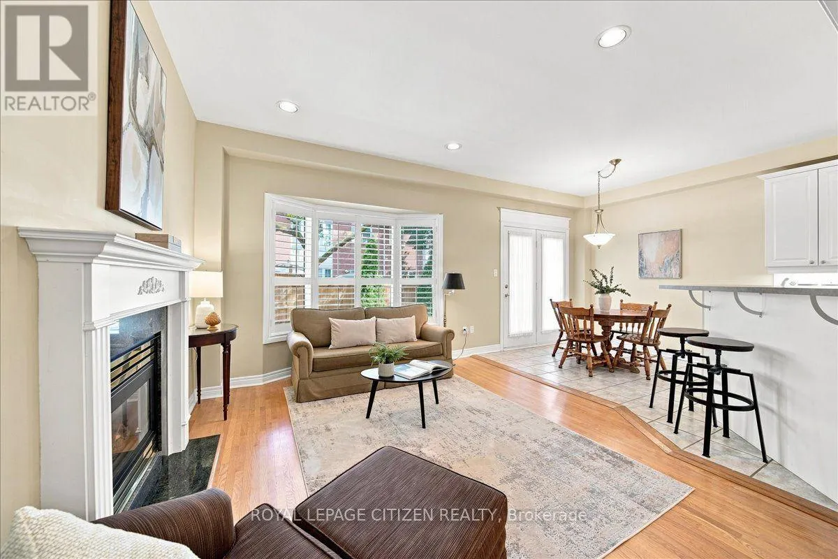 43 - 255 SHAFTSBURY AVENUE