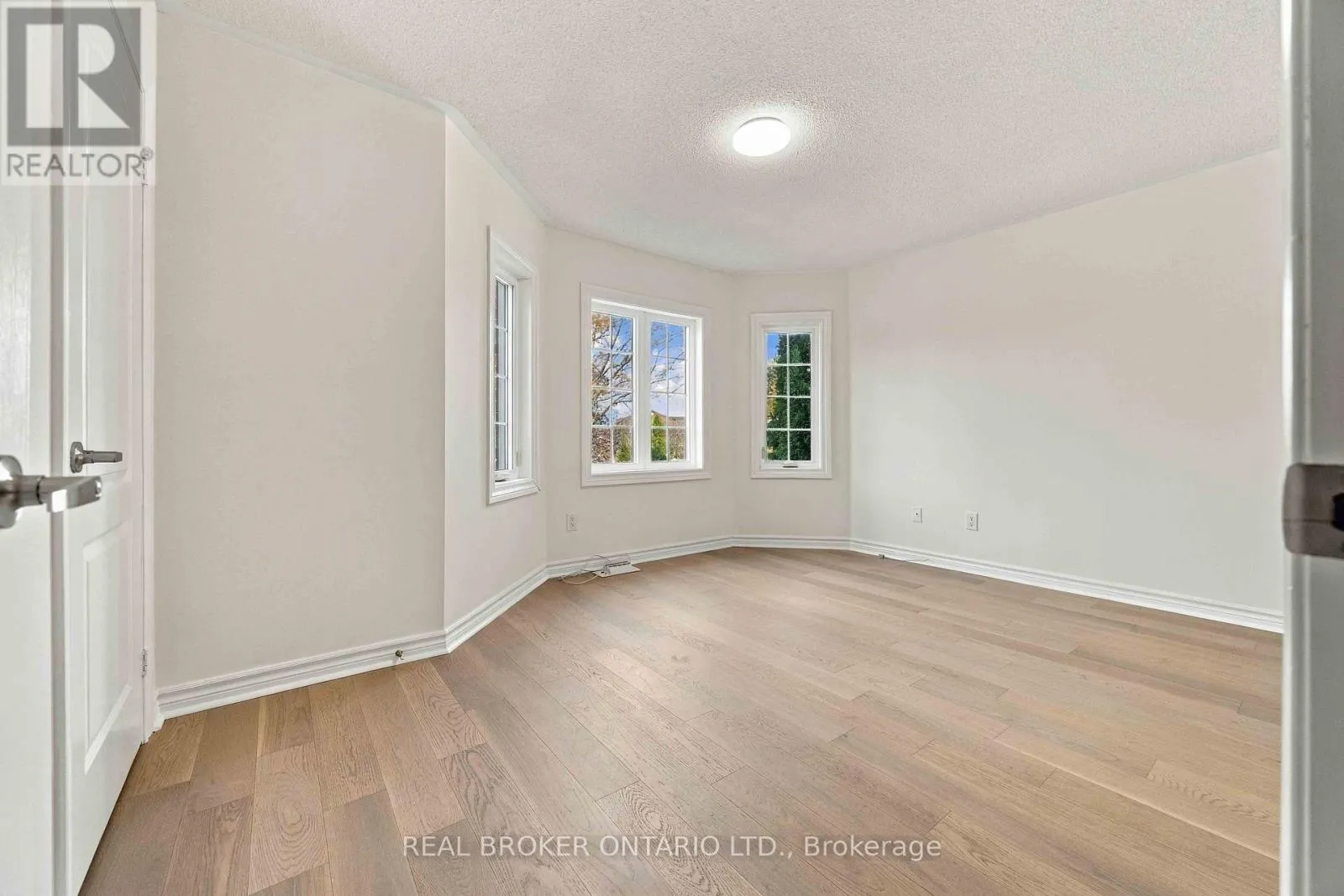 43 BLUEBELL DRIVE