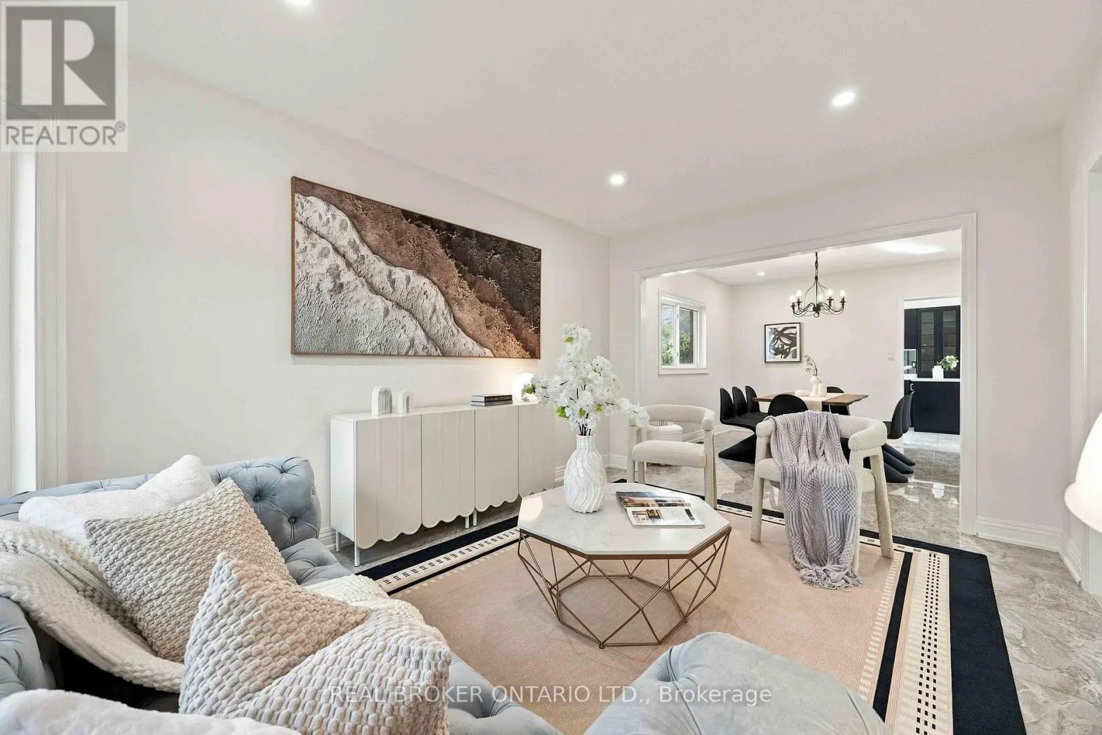 43 BLUEBELL DRIVE