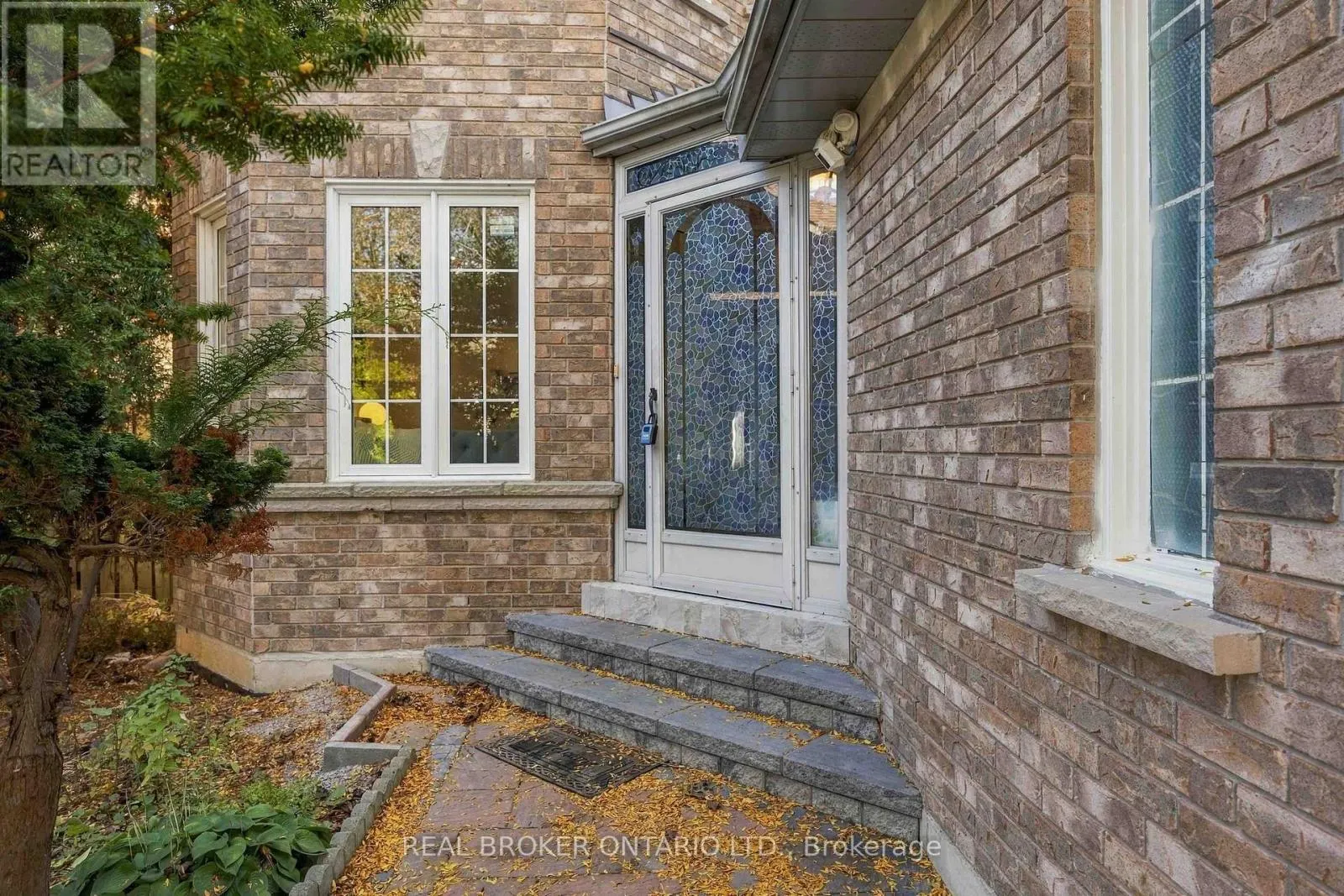 43 BLUEBELL DRIVE