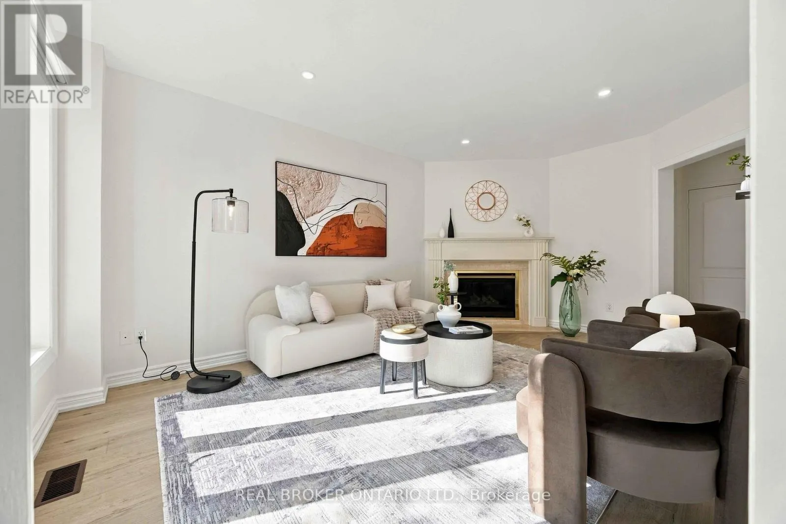 43 BLUEBELL DRIVE