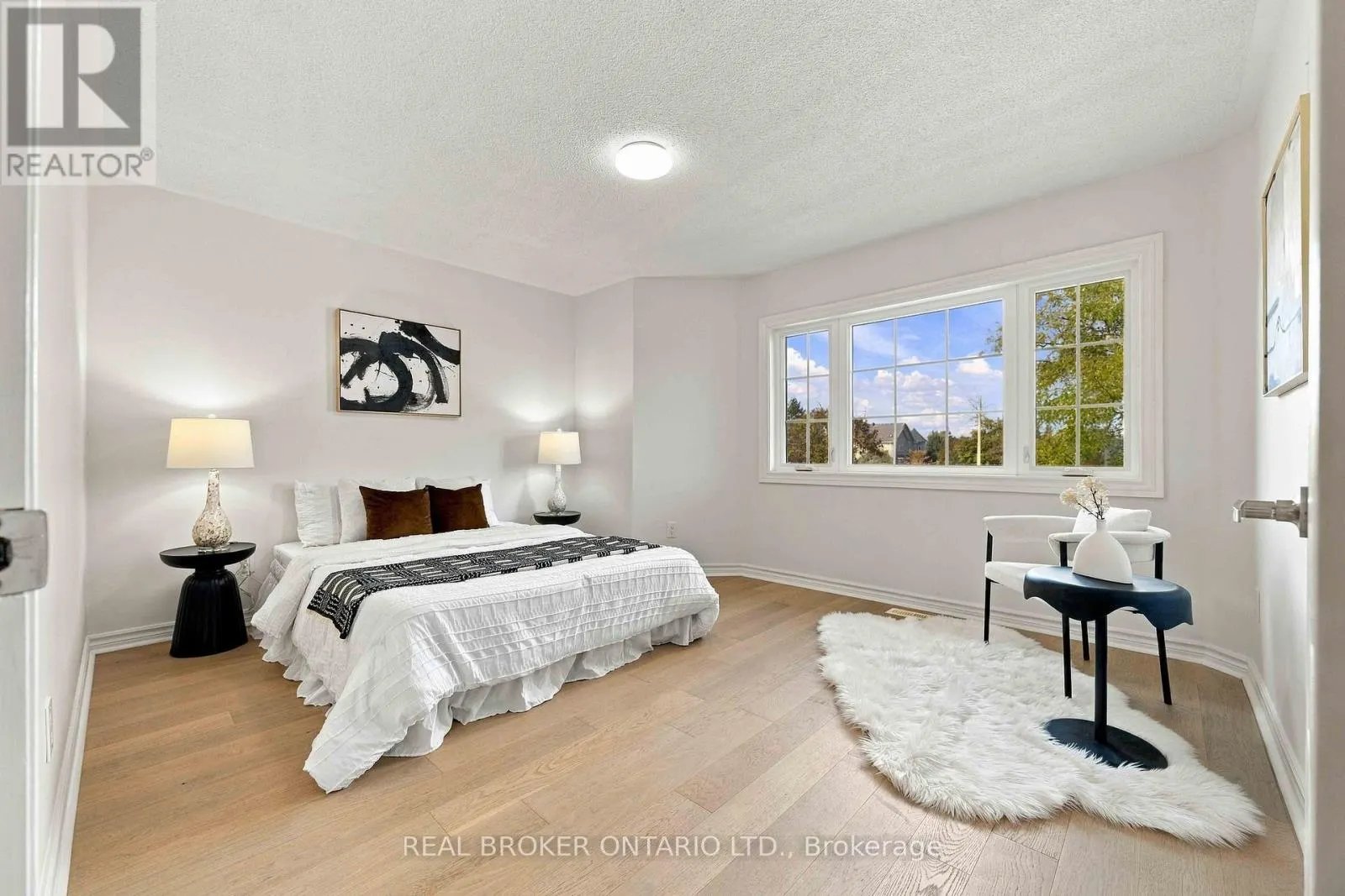 43 BLUEBELL DRIVE